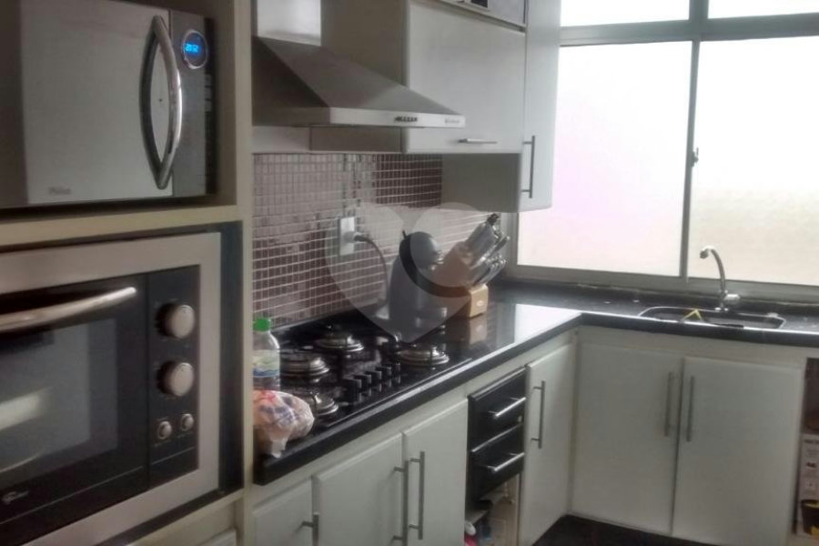 Cobertura de 3 dormitórios,1 suíte,,quintal ótima localização