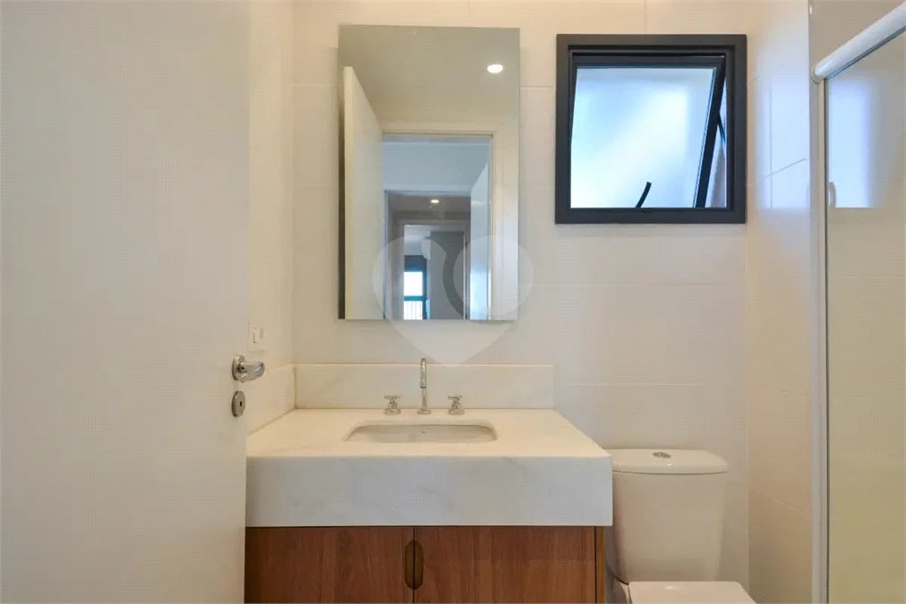 Apartamento para venda e locação em Pinheiros com 3 quartos, sendo 3 suítes, 178m²