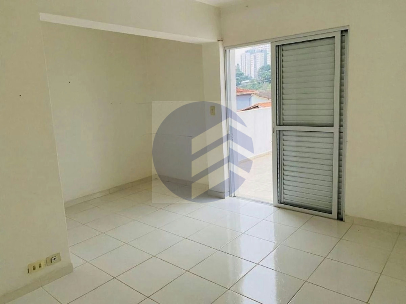Casa à venda com 2 quartos em Jardim Rizzo, São Paulo - SP