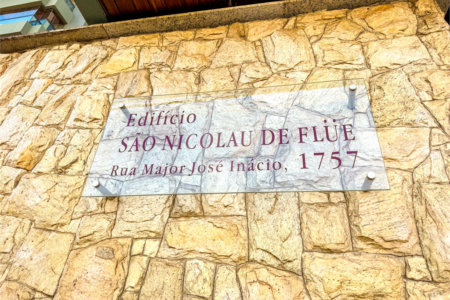 Apartamento à Venda no Centro de São Carlos - com 3 Suítes.