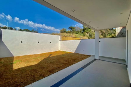 Casa à venda com 3 quartos, sendo 3 suítes, no condomínio Vila Giardino, Jundiaí - SP