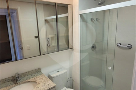 Apartamento de 2 quartos mobiliado à venda no Paraíso