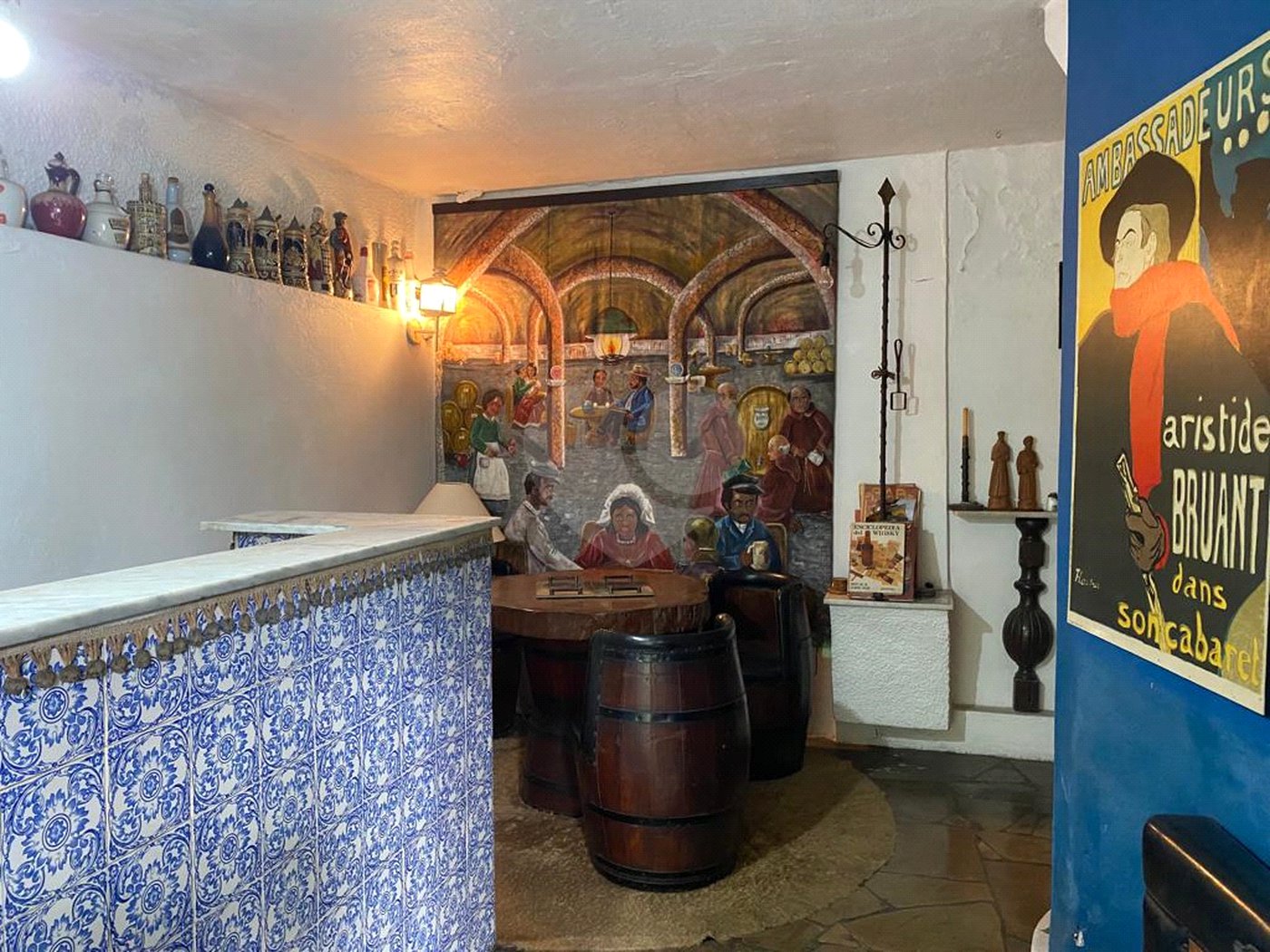 Casa à venda com 4 quartos, sendo 1 suíte, em Alto da Boa Vista, São Paulo, SP