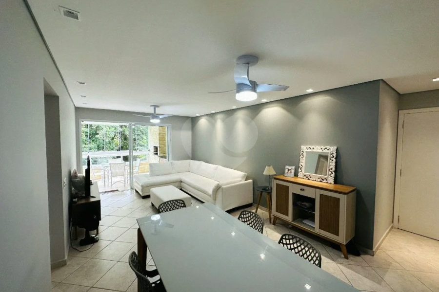 Apartamento à venda com 3 quartos, sendo 1 suíte,  em Riviera de São Lourenço, Bertioga, SP