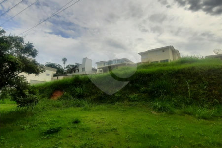 Belíssimo terreno a venda no Villaggio Capriccio