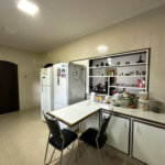 Casa assobradada à venda no bairro Nova Piracicaba, em Piracicaba/SP.