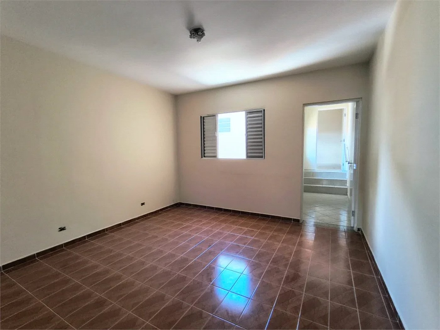 Sobrado à venda com 3 quartos, sendo 1 suíte,  em Vila Polopoli, São Paulo, SP
