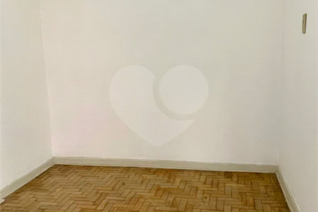 Excelente oportunidade! Paraíso 125m², 3dormitórios sendo 1 suíte, 1 vaga.