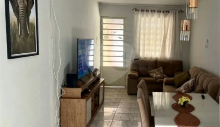Casa à venda com 2 quartos em Conjunto Residencial Dom Pedro II, São José dos Campos, SP