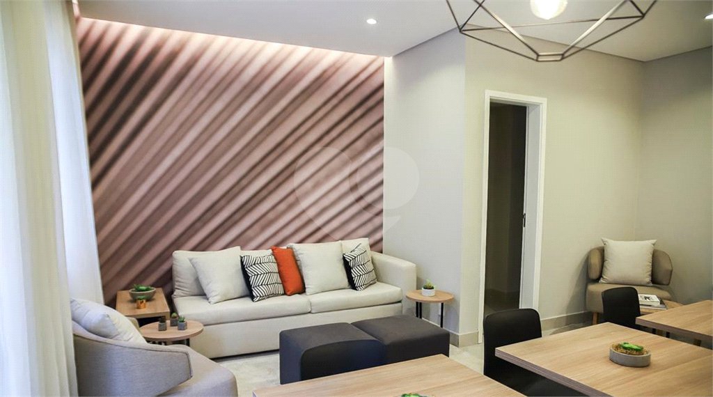 Apartamento Mobiliado ao Lado do Shopping Frei Caneca