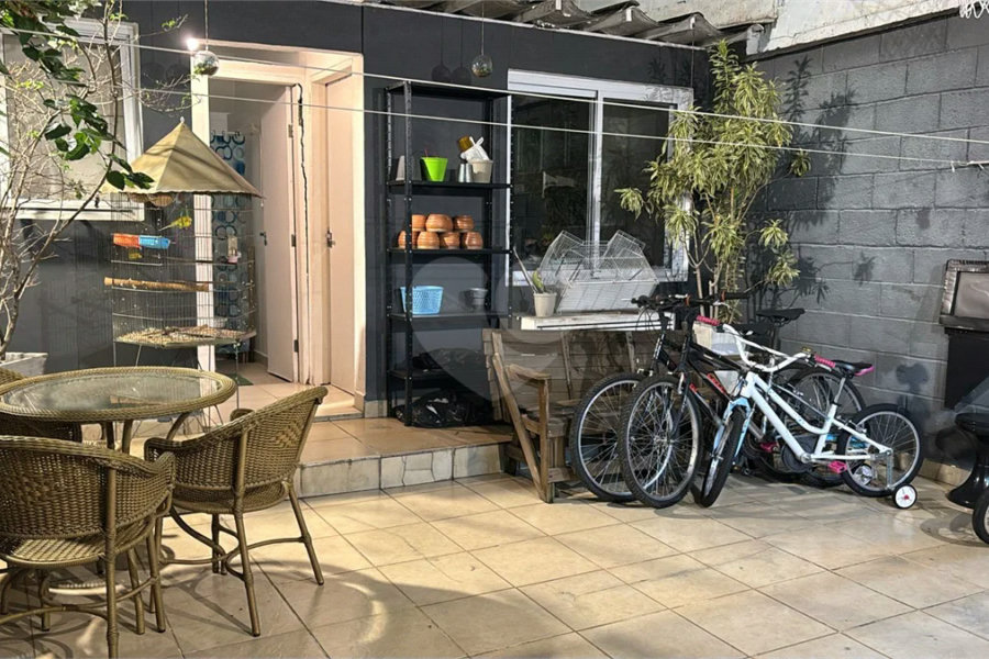 Casa, 178m² - 3 Dormitórios, 1 Suíte, 2 Vagas, Quintal e espaços amplos - Vila Cruzeiro