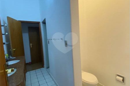 Casa térrea com 3 quartos para alugar no Jardim dos Estados, São Paulo - SP