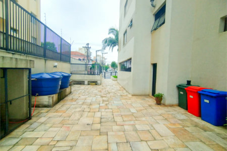 Apartamento - Próximo do metro Saúde - 2 quartos - 1 suíte - varanda - 2 vagas