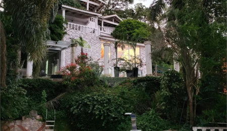 Casa para alugar com 4 suítes no condomínio Alpes da Cantareira, Mairiporã - SP