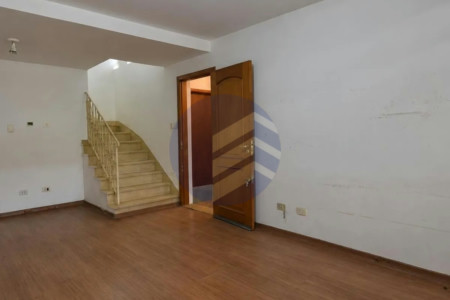 Sobrado à venda com 4 quartos em Jardim Trussardi, São Paulo - SP