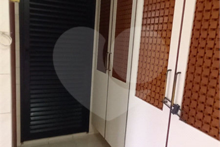 Apartamento à Venda em Mirandópolis com 4 Dormitórios, 2 Suítes e 4 Vagas