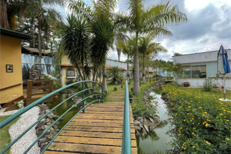 Casa à venda com 4 suítes no condomínio Miollo da Granja, Cotia - SP