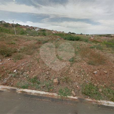 Terreno no Prolongamento do Jardim das Torres