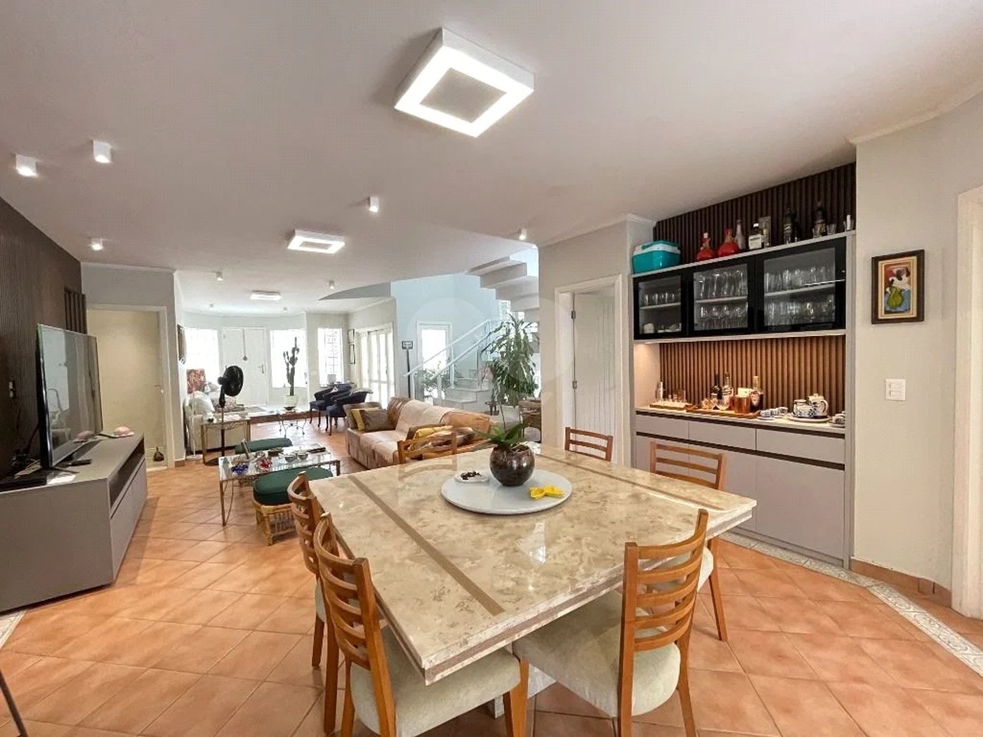 Casa à venda com 5 quartos, sendo 4 suítes, em Riviera de São Lourenço, Bertioga, SP
