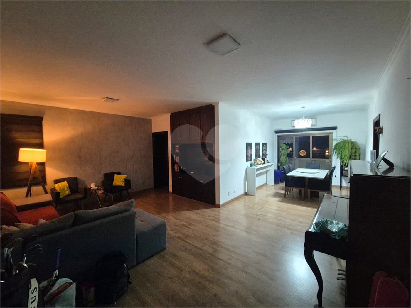 Apartamento central com 3 quartos em Santa Bárbara D´Oeste - SP.