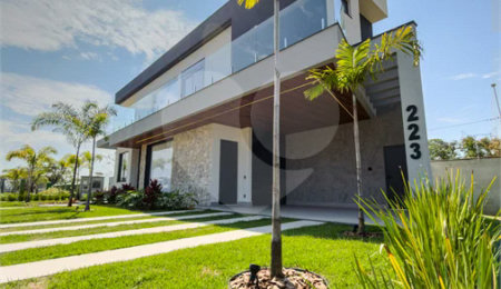 Casa à venda com 3 suítes no condomínio Villa Sapezal, Indaiatuba - SP