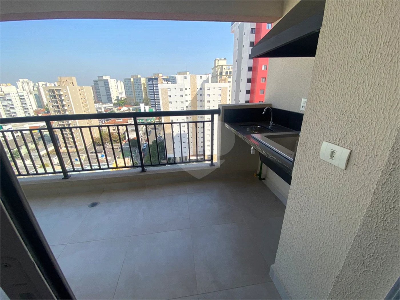 Apartamento à venda na Saúde, 65m² com 2 dormitórios, 1 suíte e 1 vaga.