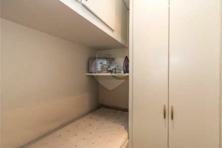Apartamento de 233 m² à venda em Higienópolis com 4 dormitórios.