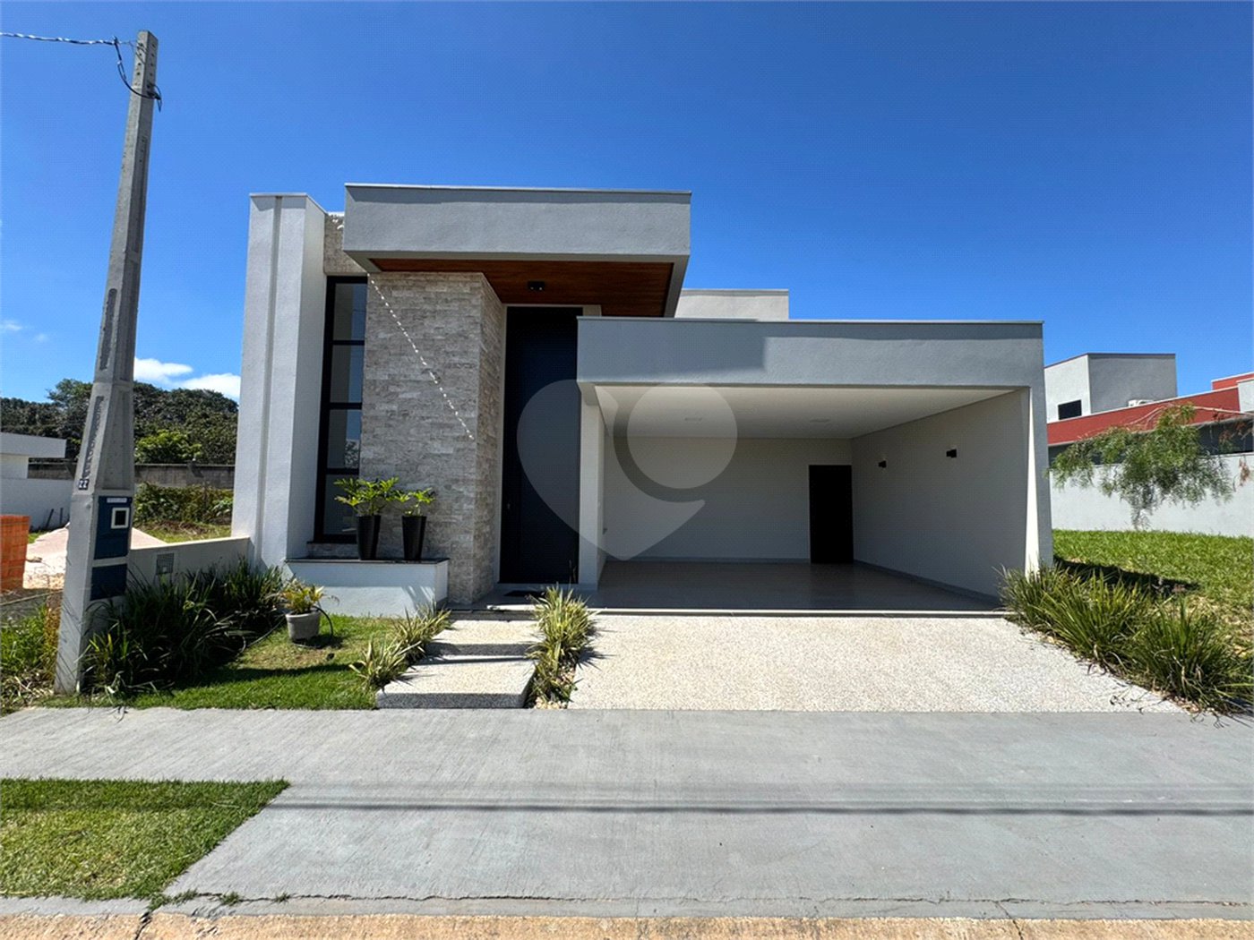 Casa Nova à Venda no Condomínio Villeneuve, São Carlos