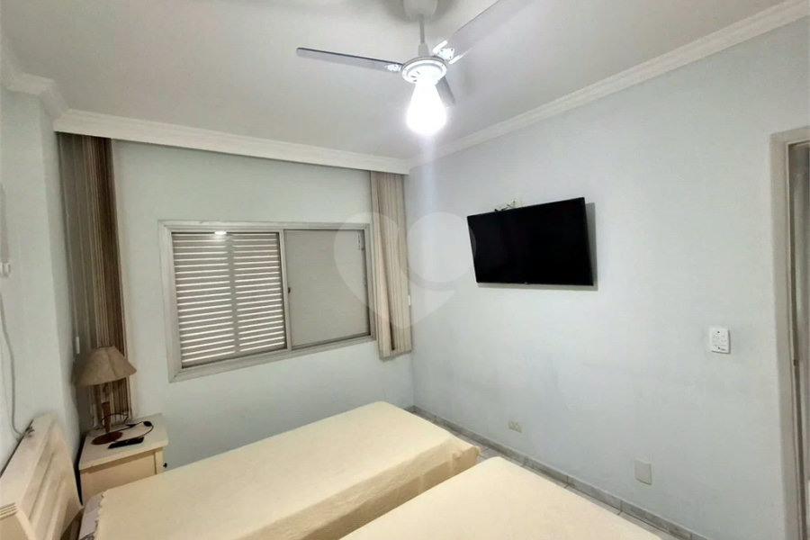 Apartamento à venda com 1 quarto em Vila Alzira, Guarujá, SP