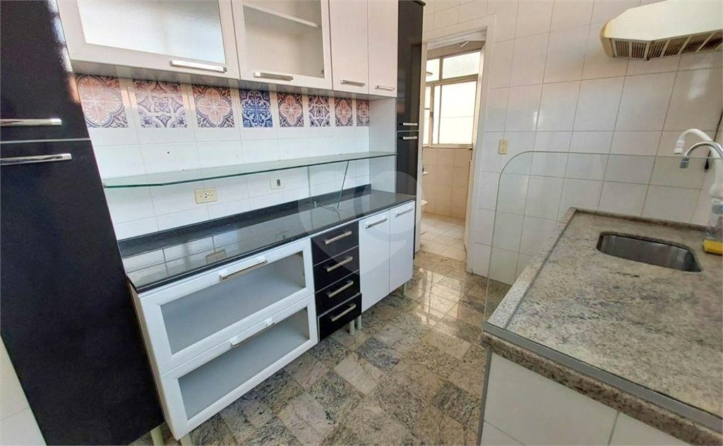Apartamento de 03 dormitórios. Agende uma visita.