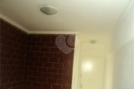 Apartamento com 32m² na região da Bela Vista em São Paulo - SP.