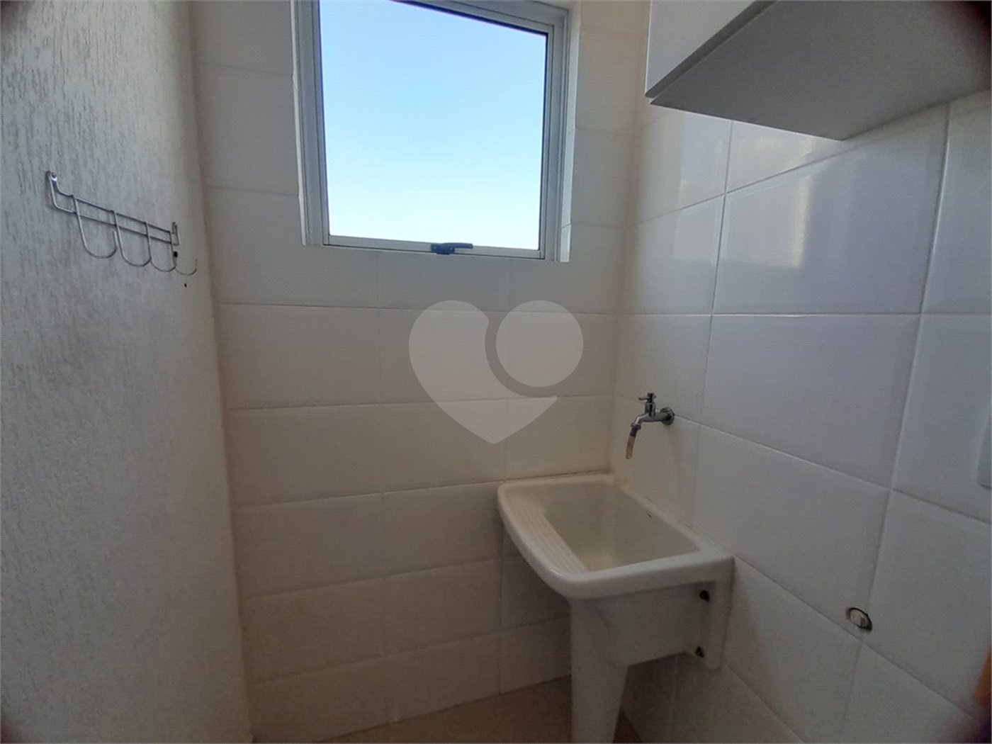Apartamento à Venda ou para Locação no Edifício Marchal Estilo - São Carlos