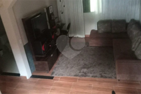 Chácara com 750m² , 4 dormitórios , sendo 1 suíte , 50 vagas , à venda em Santo André.
