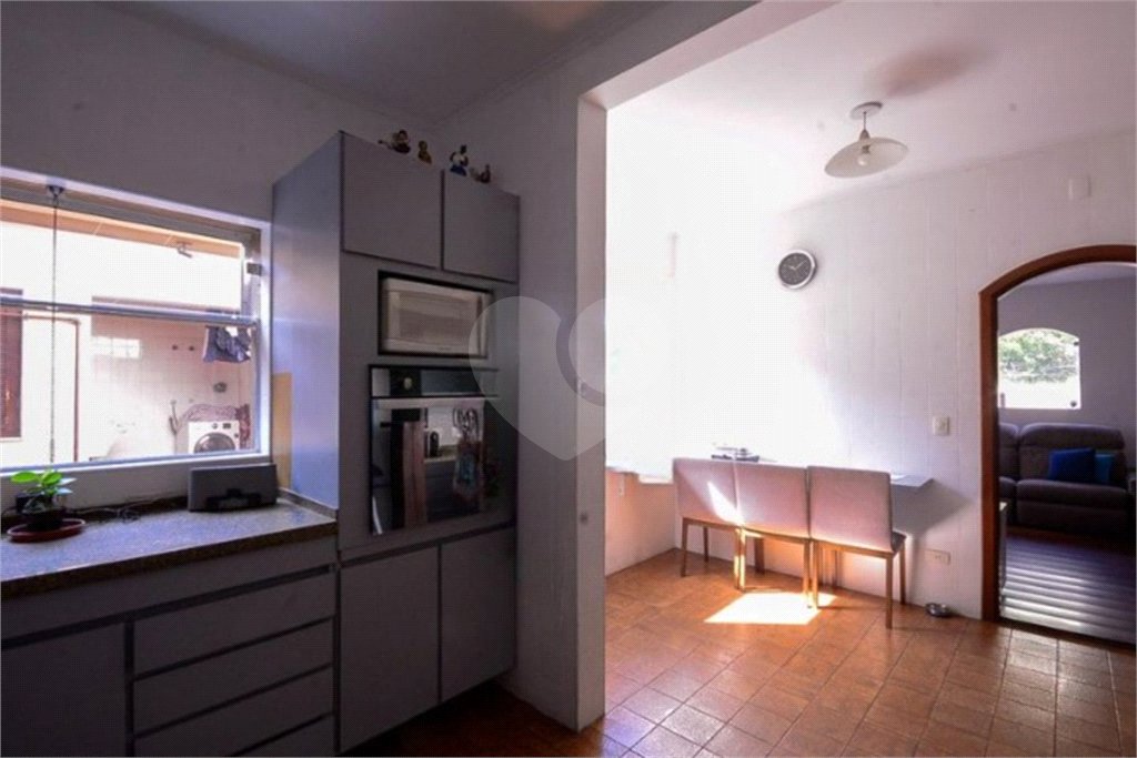Casa com 4 Dormitórios sendo 1 suíte, com 3 Vagas