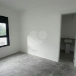 Charme, conforto e vista livre na Vila Clementino – 98 m² com pé-direito duplo!