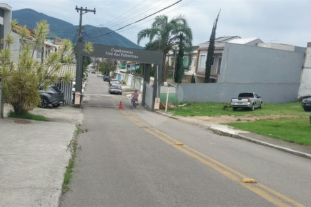 CONDOMÍNIO VALE DAS PALMEIRAS - CASA 3 QTOS + SUITE + PISCINA + GARAGEM 4 CARROS + ENERGIA SOLAR