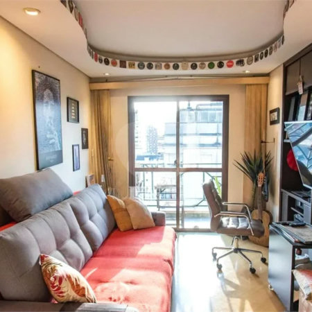 Apartamento à venda na Vila Mariana, 63 m², 2 dormitórios sendo 1 suíte, sacada, 2 vagas
