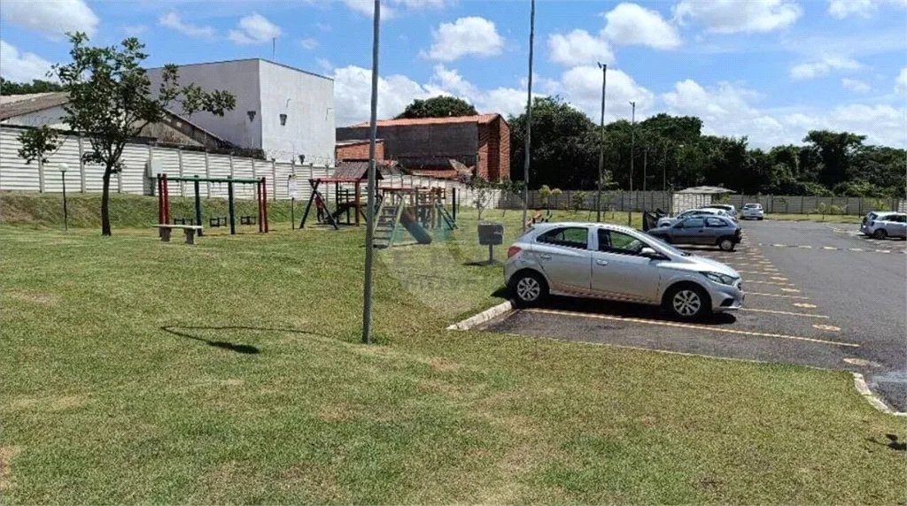 LINDO APARTAMENTO COM 2 DORMITÓRIOS NO SAN PIETRO, EM PIRACICABA/SP.