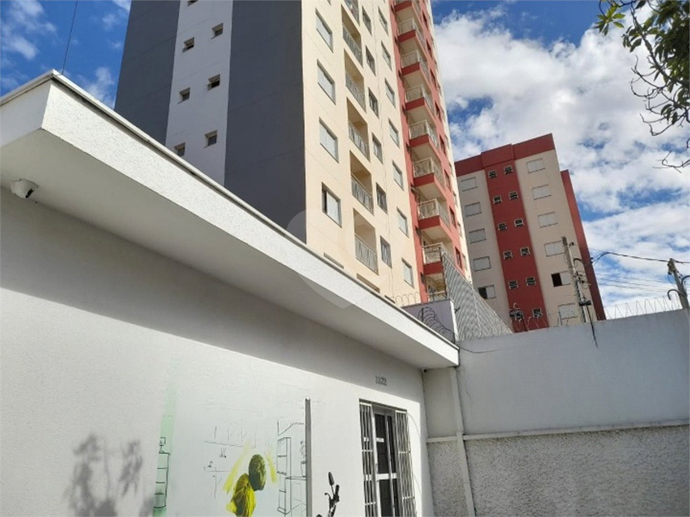 Imóvel Comercial na Rua Episcopal – Localização Estratégica em São Carlos