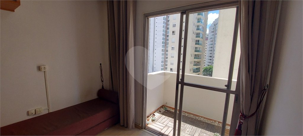 Apartamento à venda ou locação na Saúde com 46m², 1 dormitório e 1 vaga de garagem,