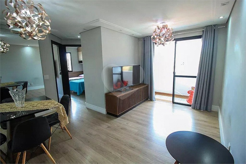 Apartamento com 55 m² à venda na Vila Bertioga.