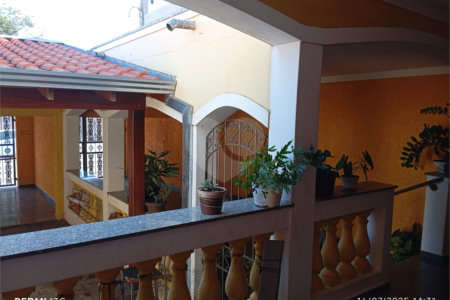 Casa à venda no Jardim Beatriz