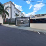 Apartamento no Condomínio Mont Vernon .