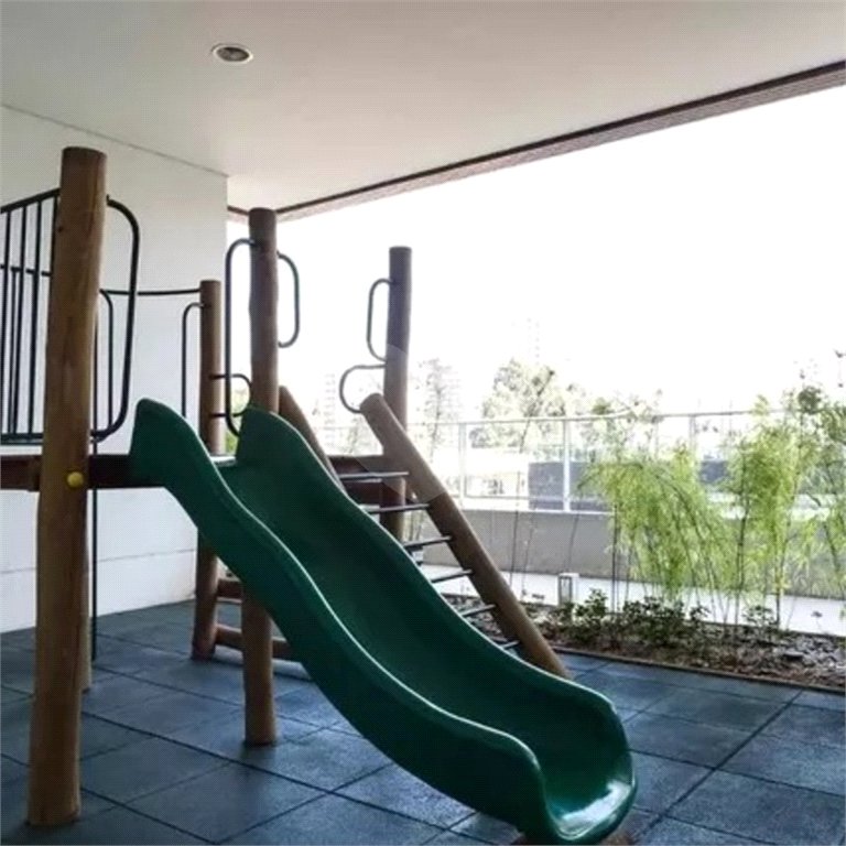 Cobertura amplo com 110m² mobilizada à venda no Campo Belo