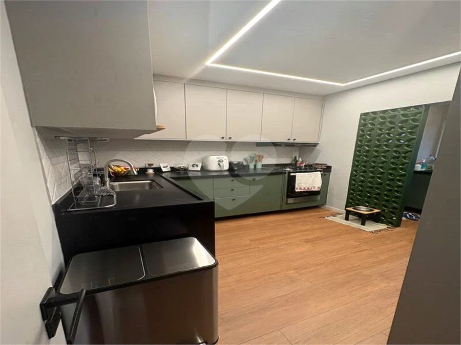 Apartamento Recém reformado e mobiliado a venda em Vila Mariana
