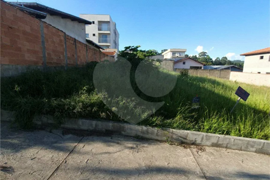 Terreno de 372m² à venda no Jardim Caldense