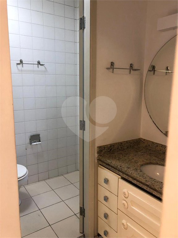 DUPLEX REFORMADO, 02 DORMITORIOS, 01 VAGA C/ ARMARIOS, VARANDA AMPLA, LAZER DE CLUBE!!!