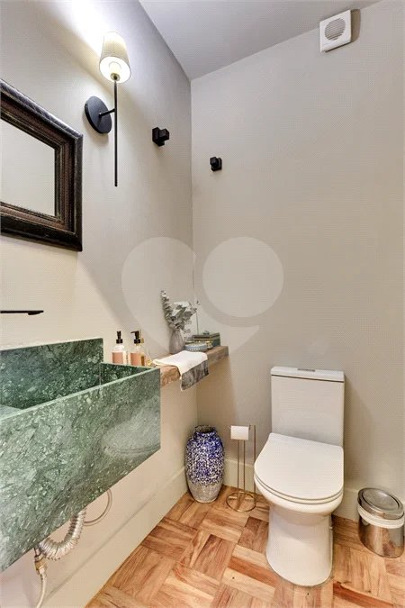 Casa de Vila à venda com 5 quartos, sendo 3 suítes, em Jardim Hípico, São Paulo, SP