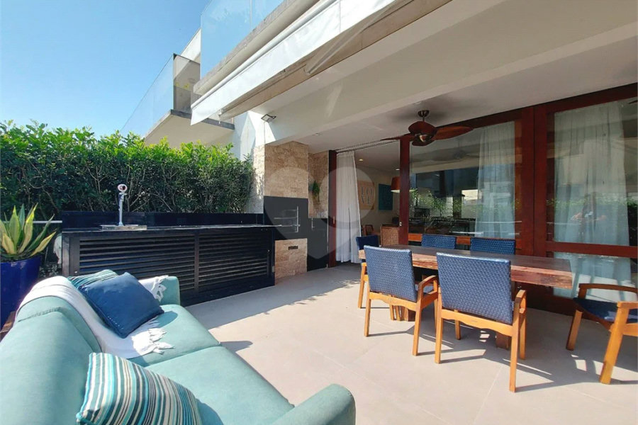Villagio à venda com 4 quartos, sendo 2 suítes, em Riviera de São Lourenço, Bertioga, SP