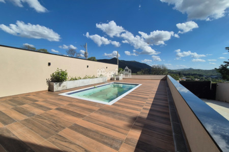 Casa térrea moderna com piscina privativa à venda no Jardim dos Pinheiros, em Atibaia